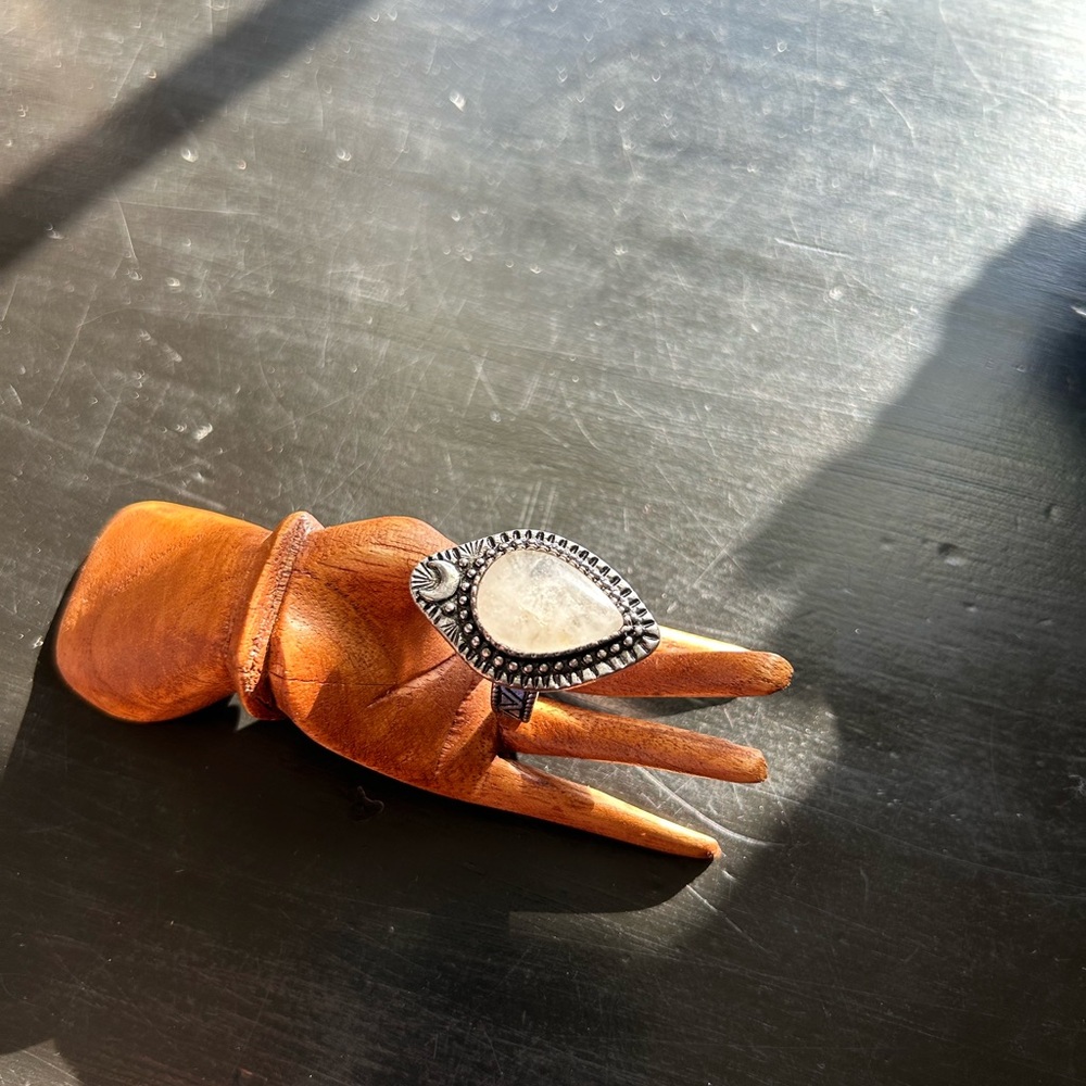 Quartz ring - Picture 2 of 3